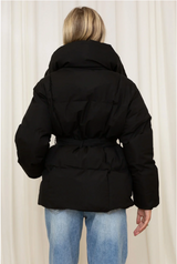 Celesti - Warme Winter Pufferjacke mit Gürtel